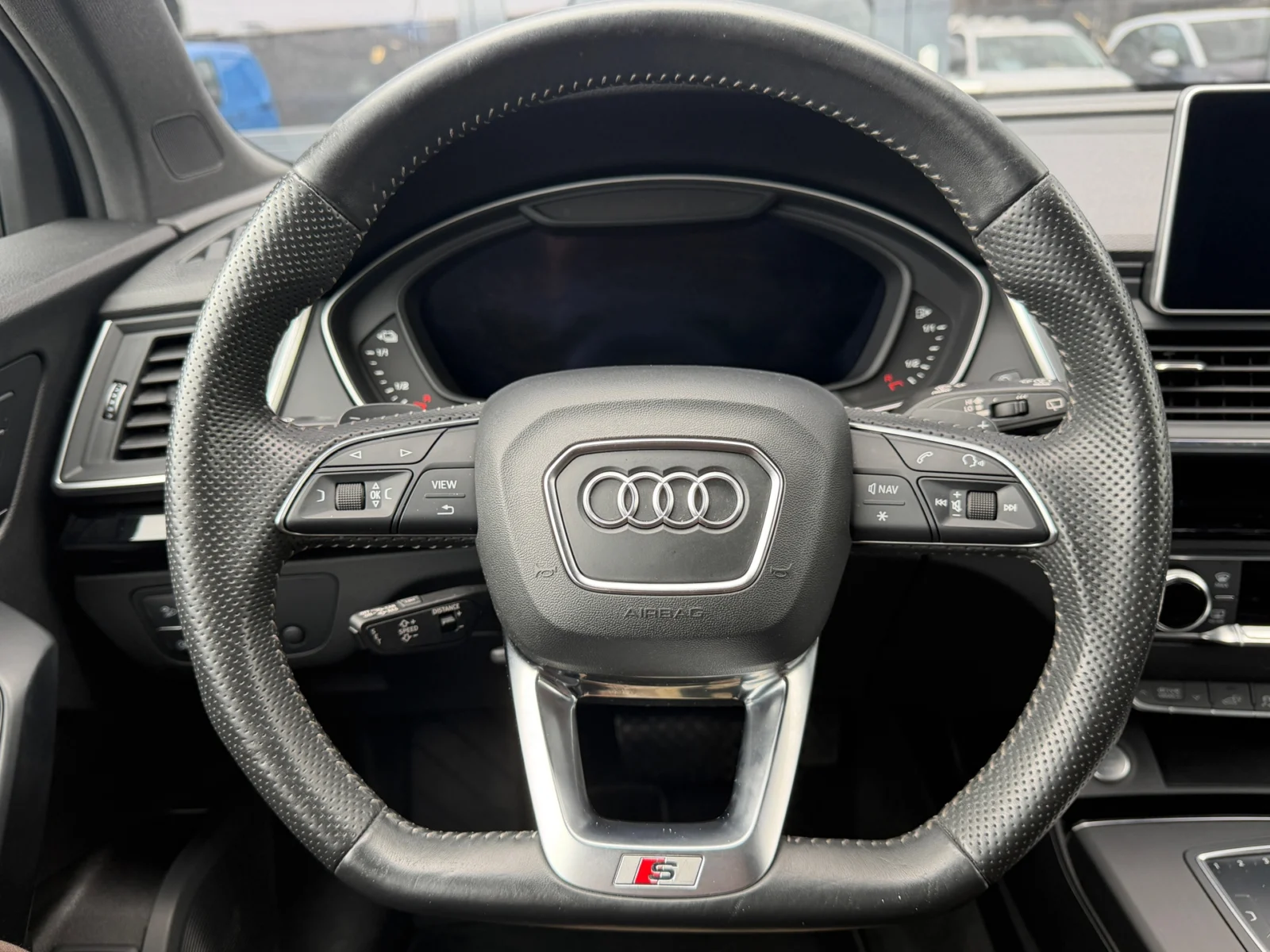 Audi-Q5
