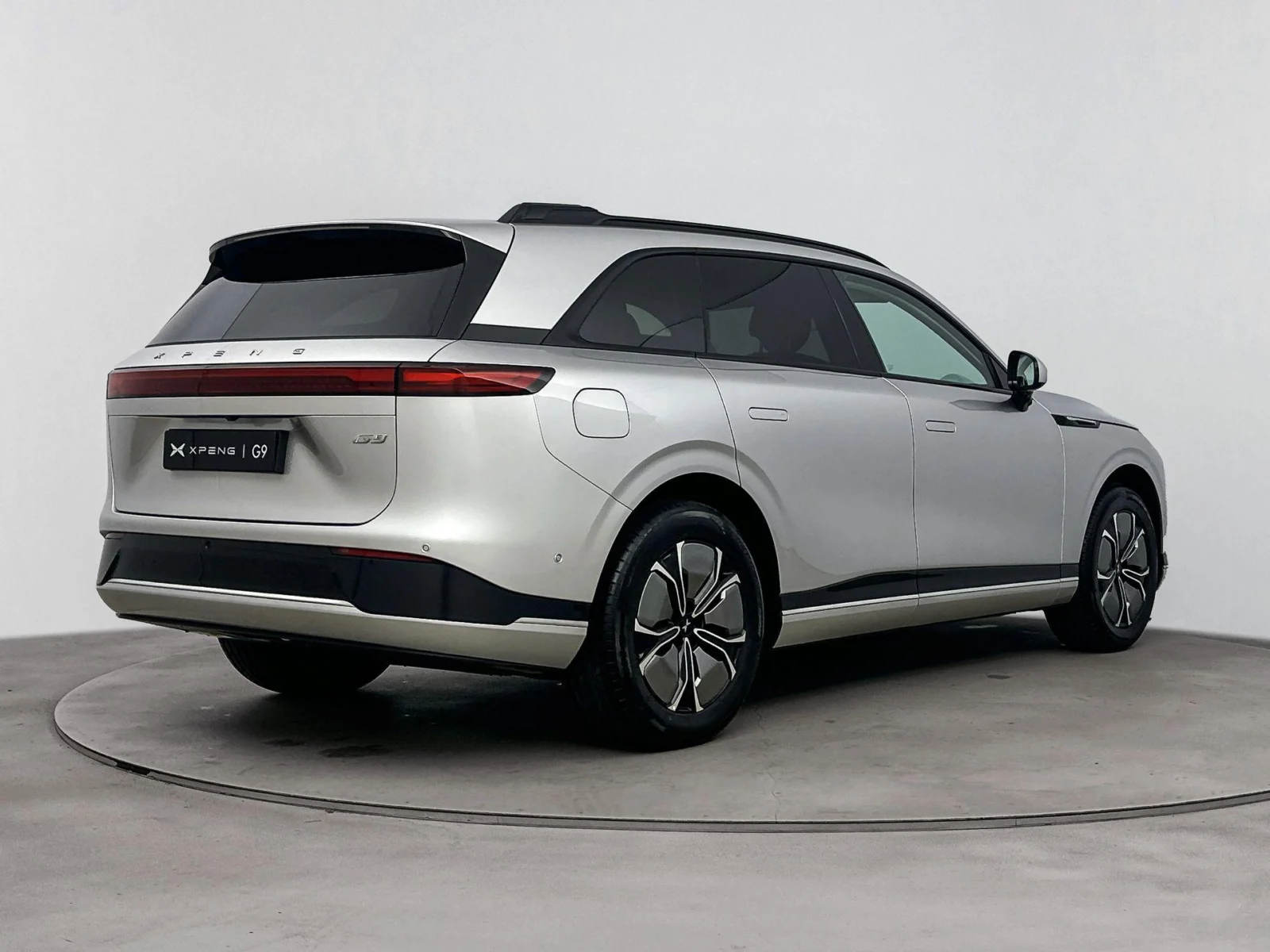 Xpeng-G9