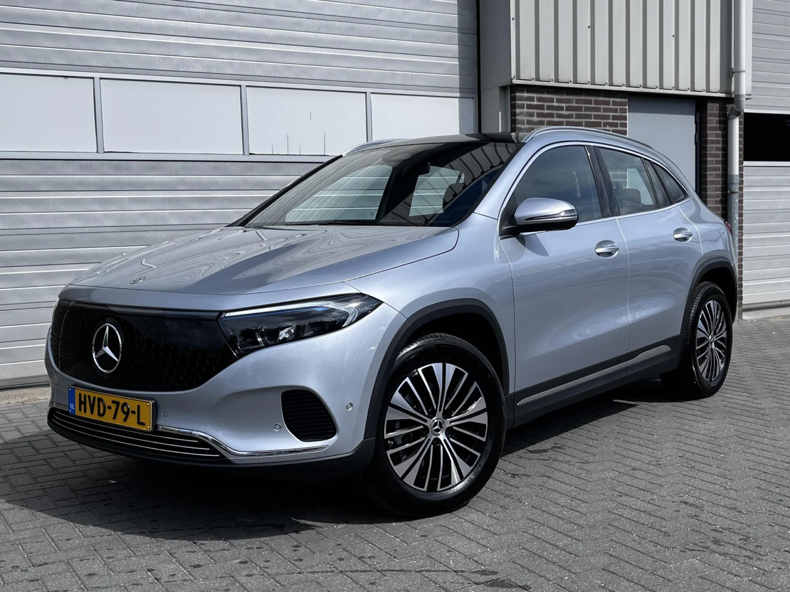 Mercedes-Benz EQA 250+ Business Line