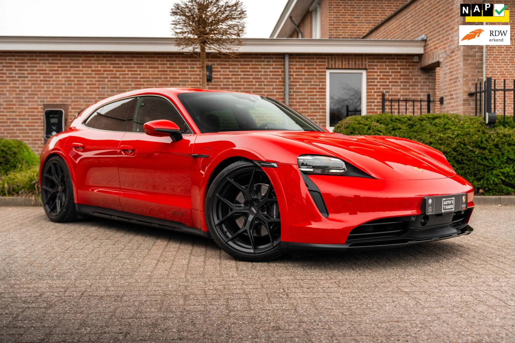 Porsche Taycan Cross Turismo 4 GTS Pakket