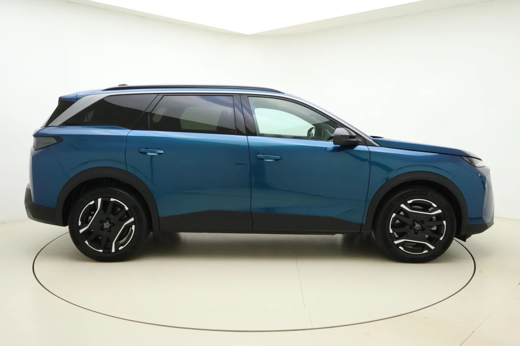 Peugeot e-5008 Allure Avantage 7p