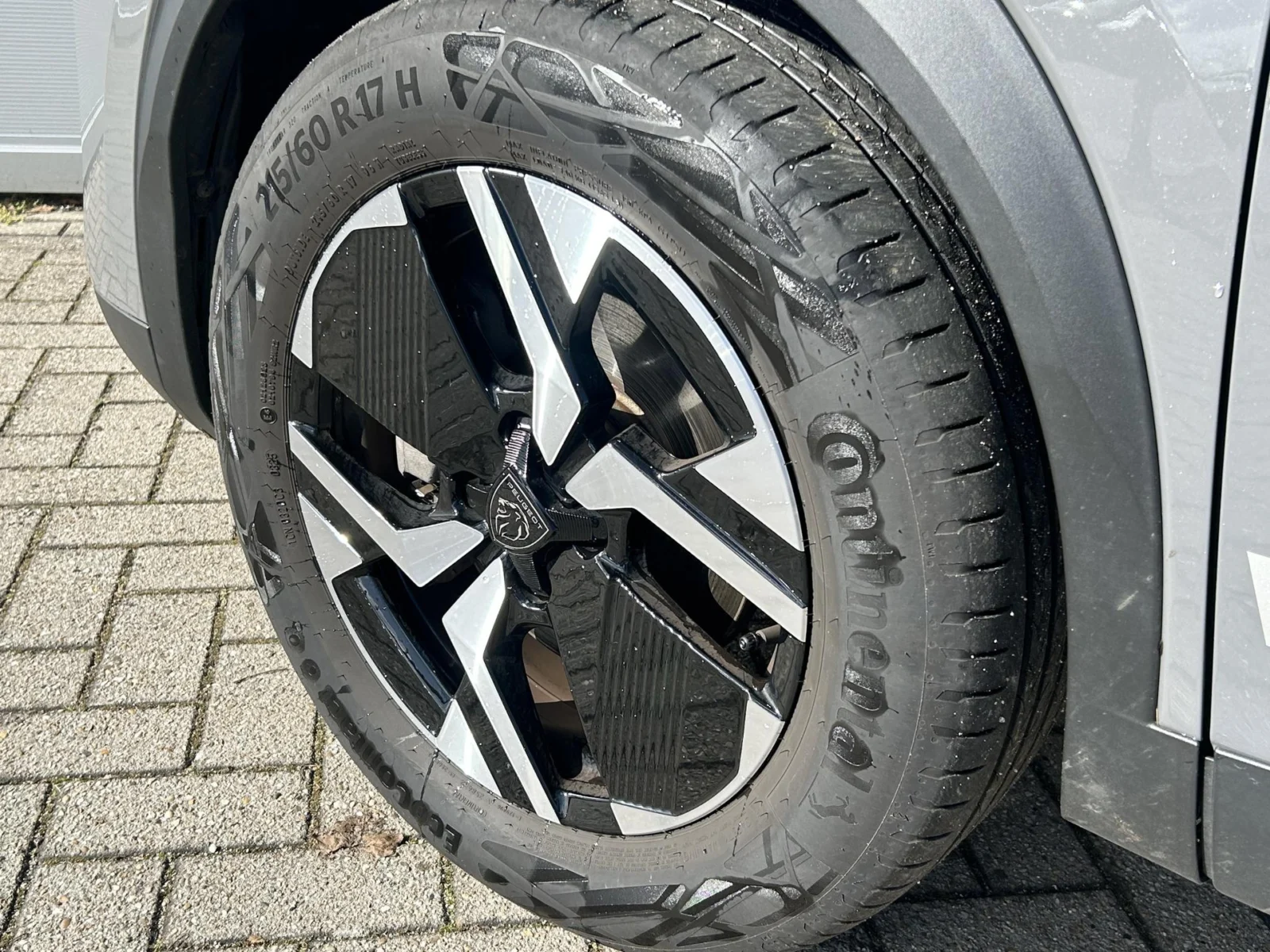 Peugeot e-2008 Allure Avantage