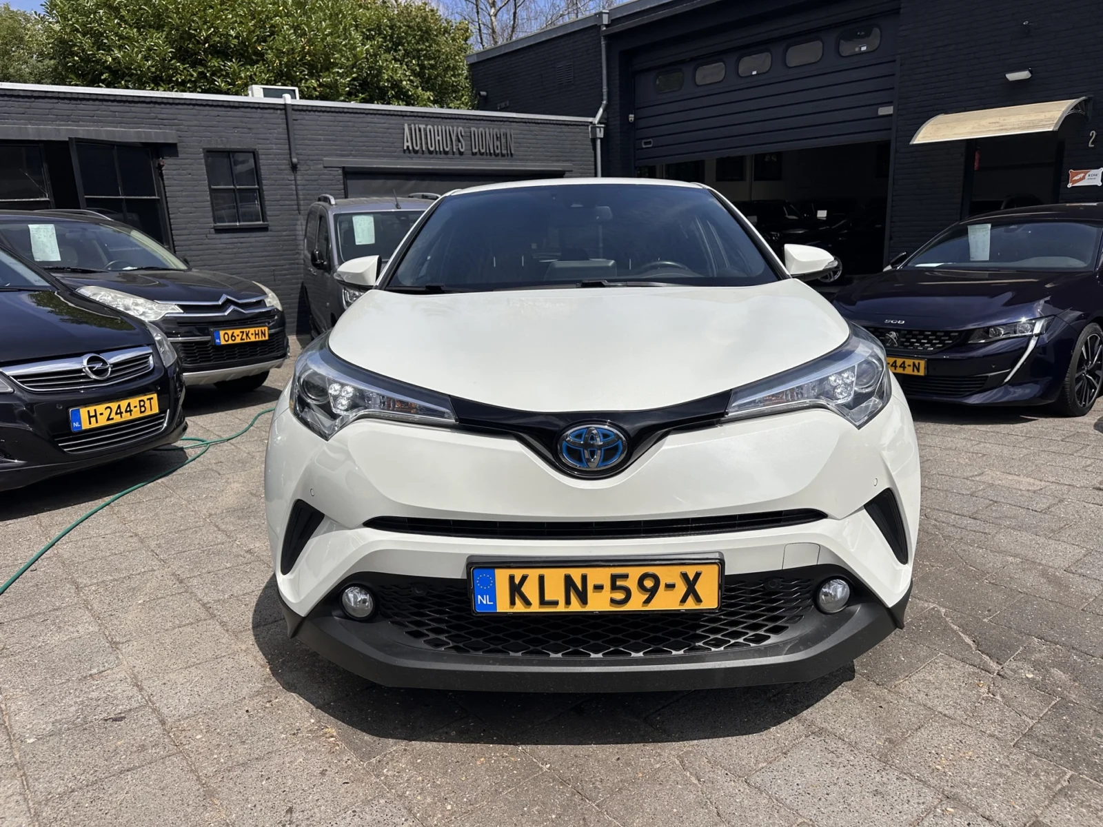 Toyota-C-HR