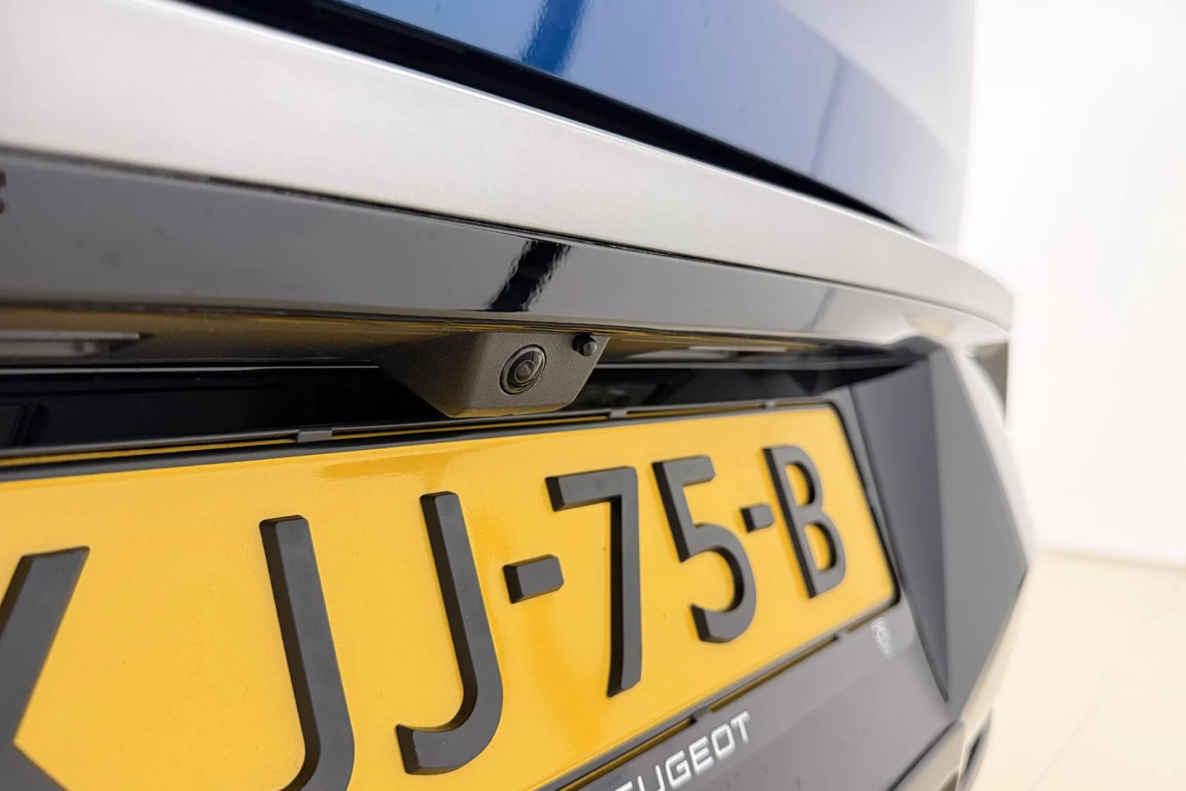 Peugeot e-3008 GT Avantage 210