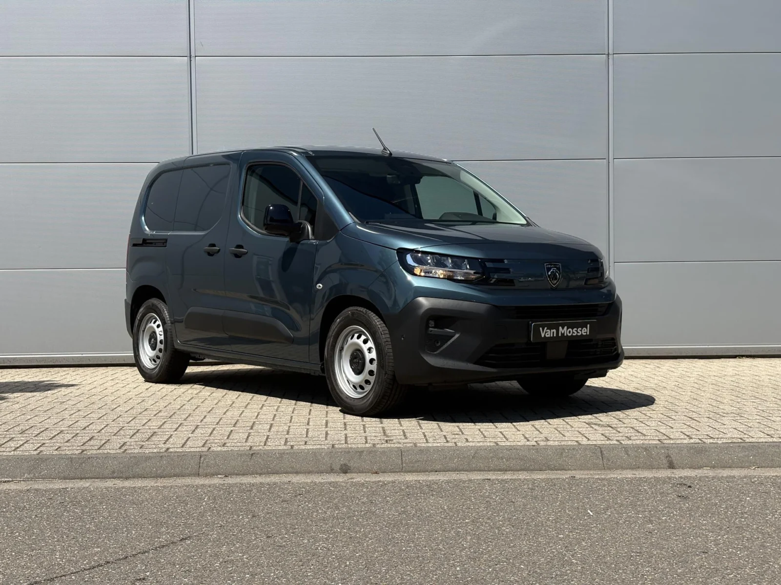 Peugeot e-Partner 136 L1 Pro Skill