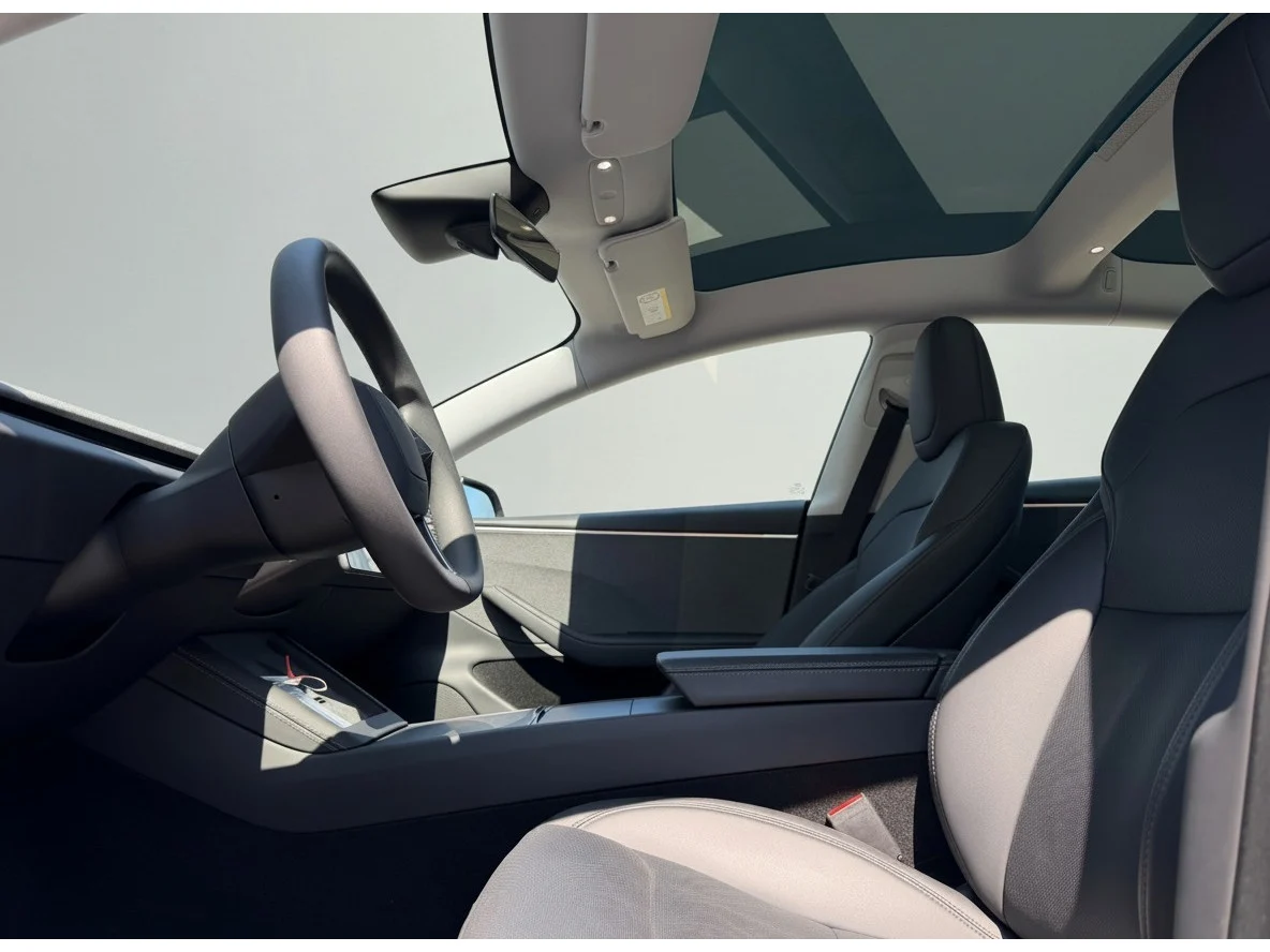 Tesla Model 3 RWD