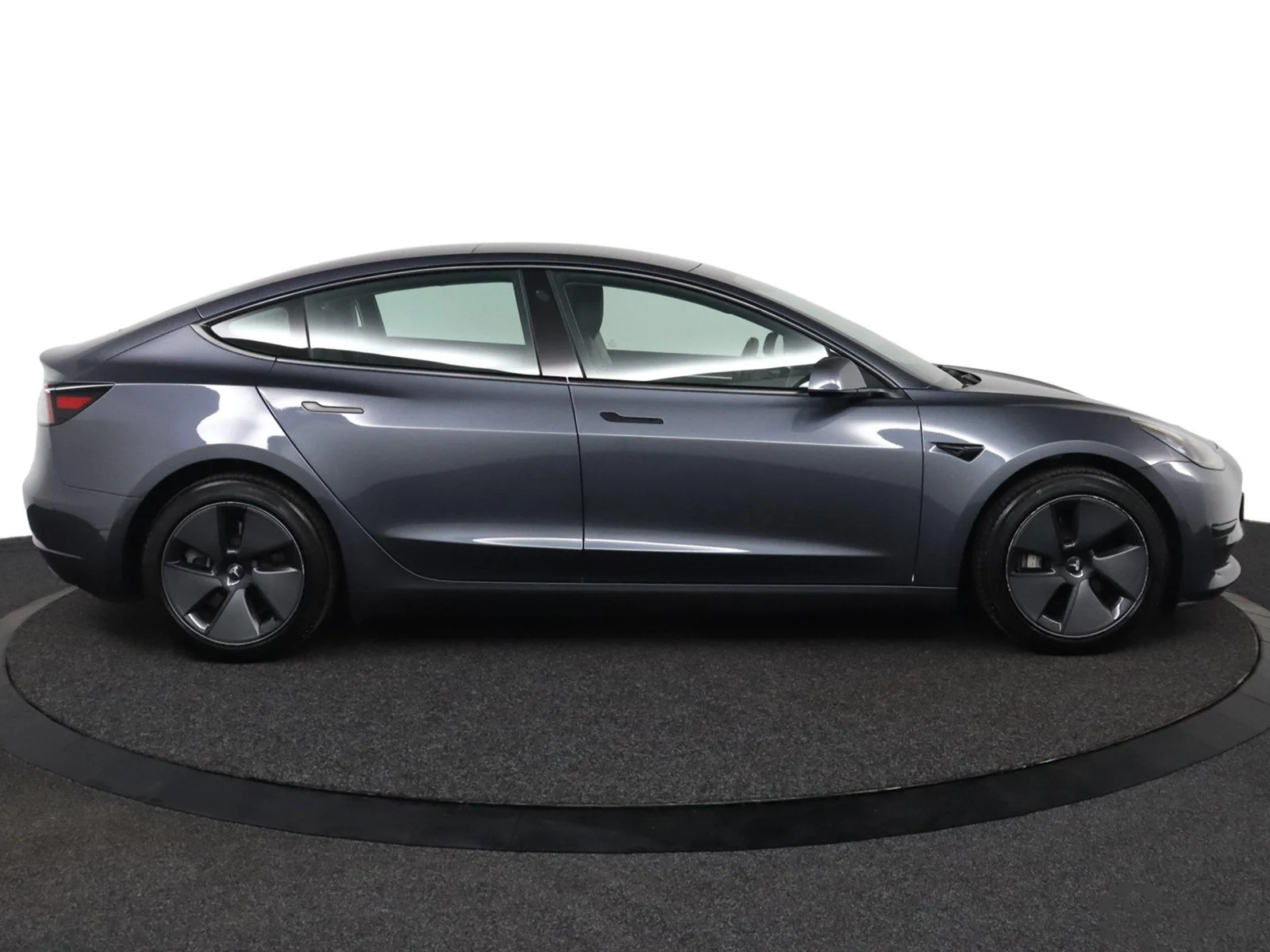 Tesla Model 3 Standard RWD Plus