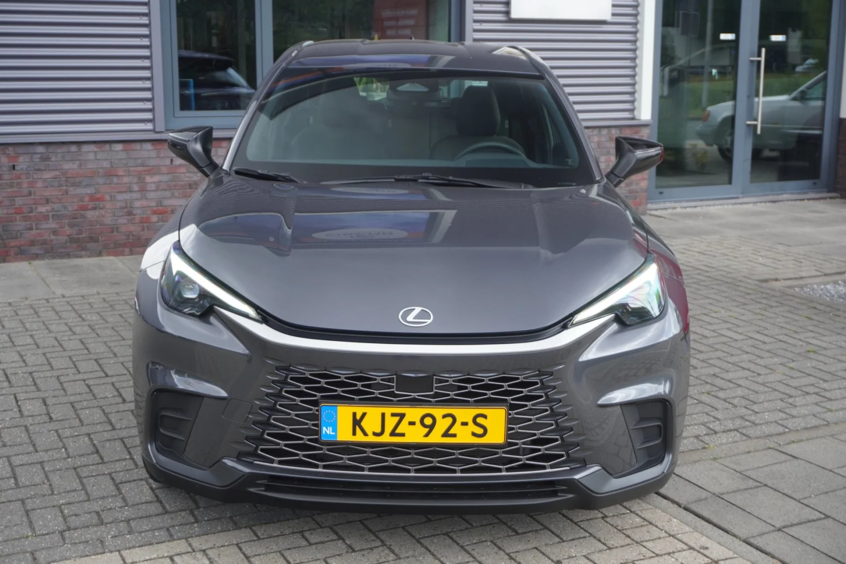 Lexus-LBX