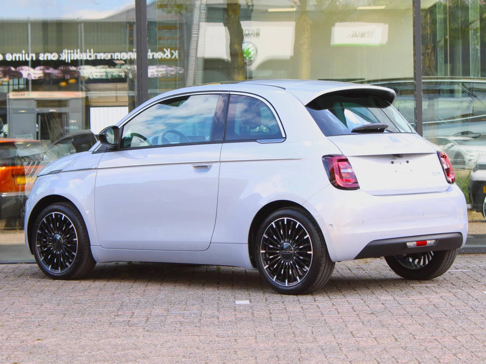 Fiat 500 La Prima