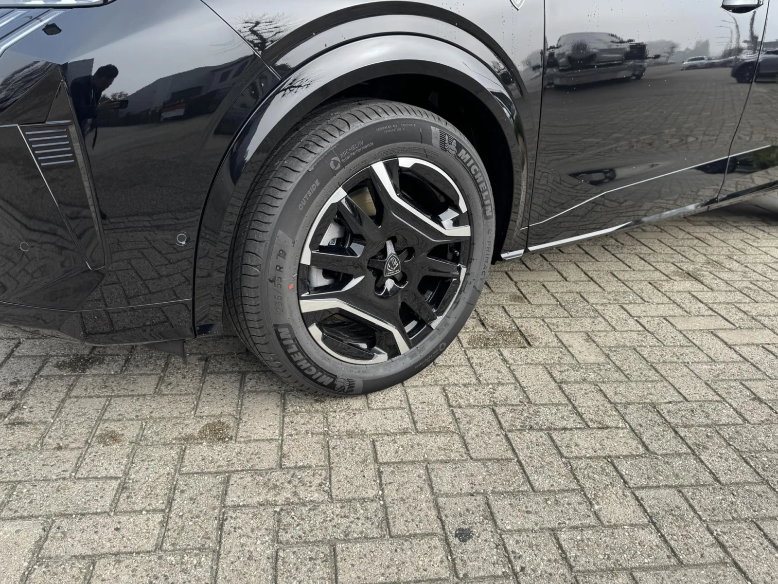 Peugeot e-5008 GT Avantage 7p