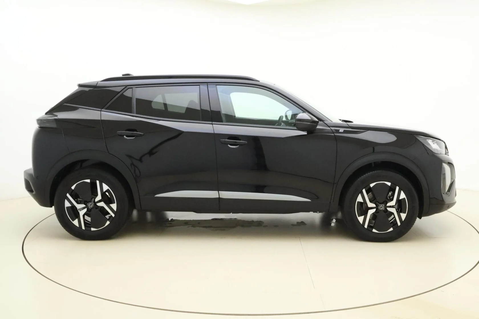 Peugeot e-2008 Allure Avantage