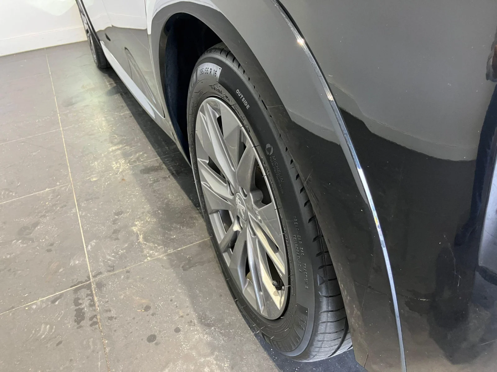 Peugeot e-208 Allure