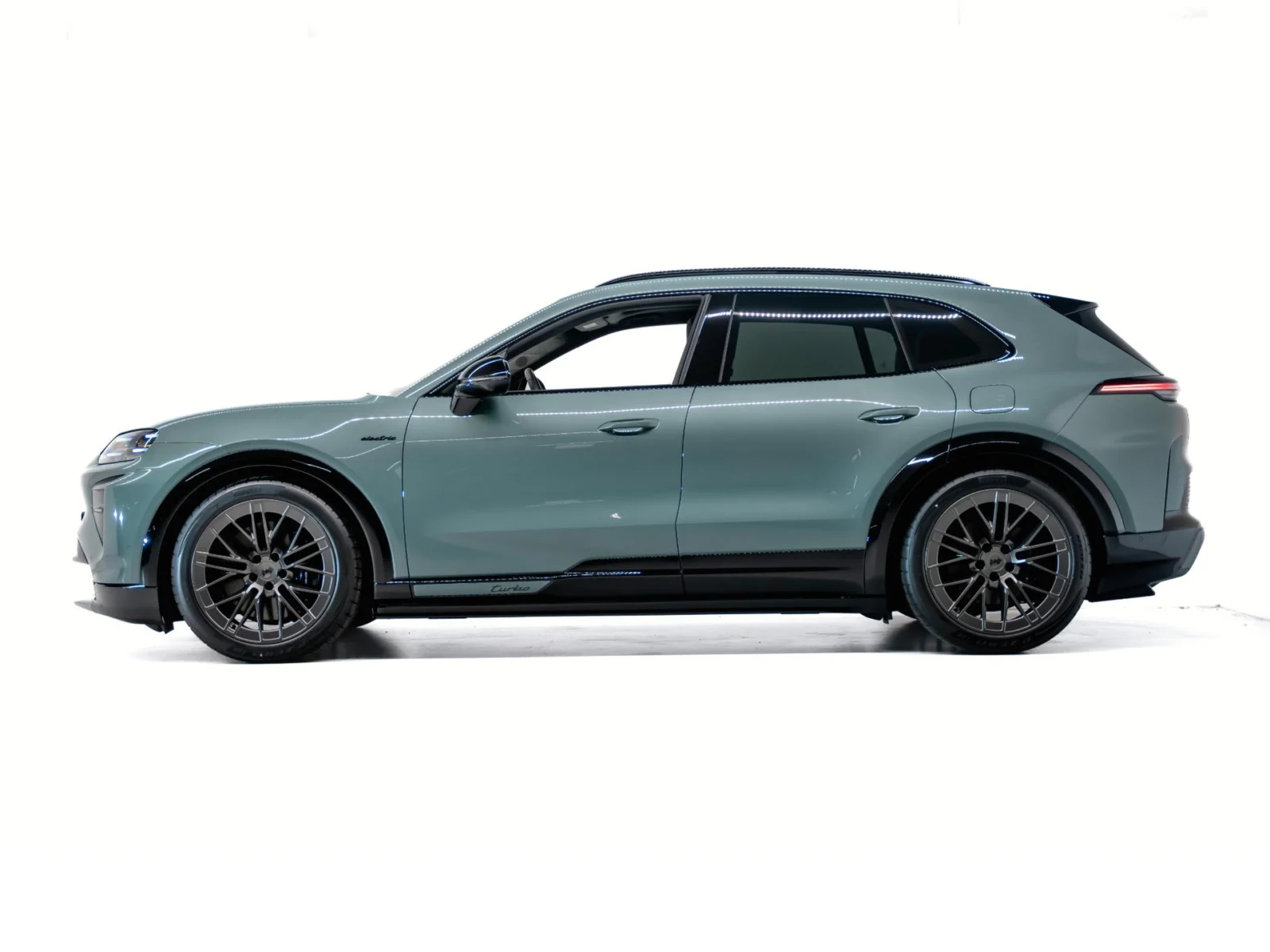 Porsche Cayenne Electric Turbo
