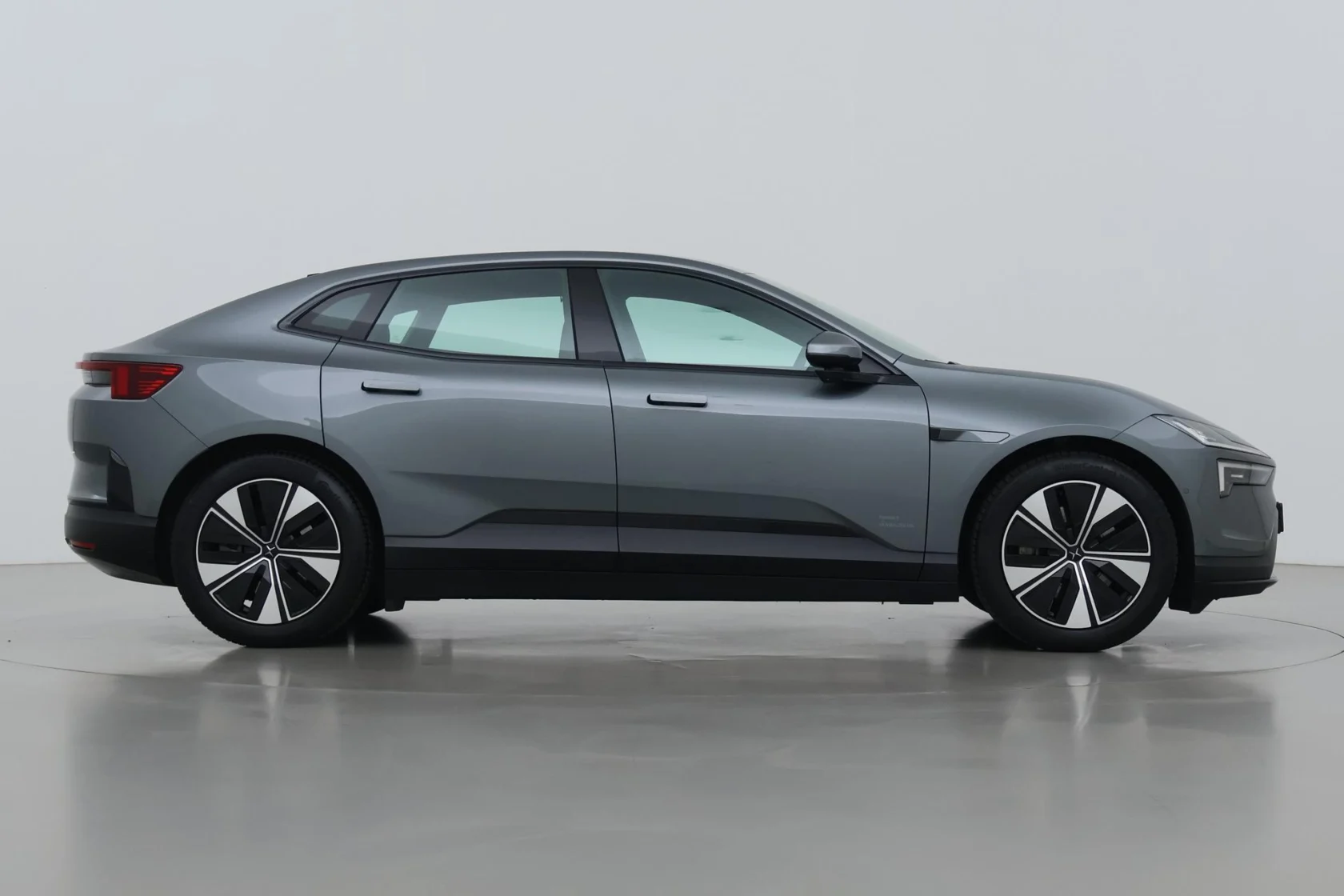 Polestar 4 Long Range Single motor Plus