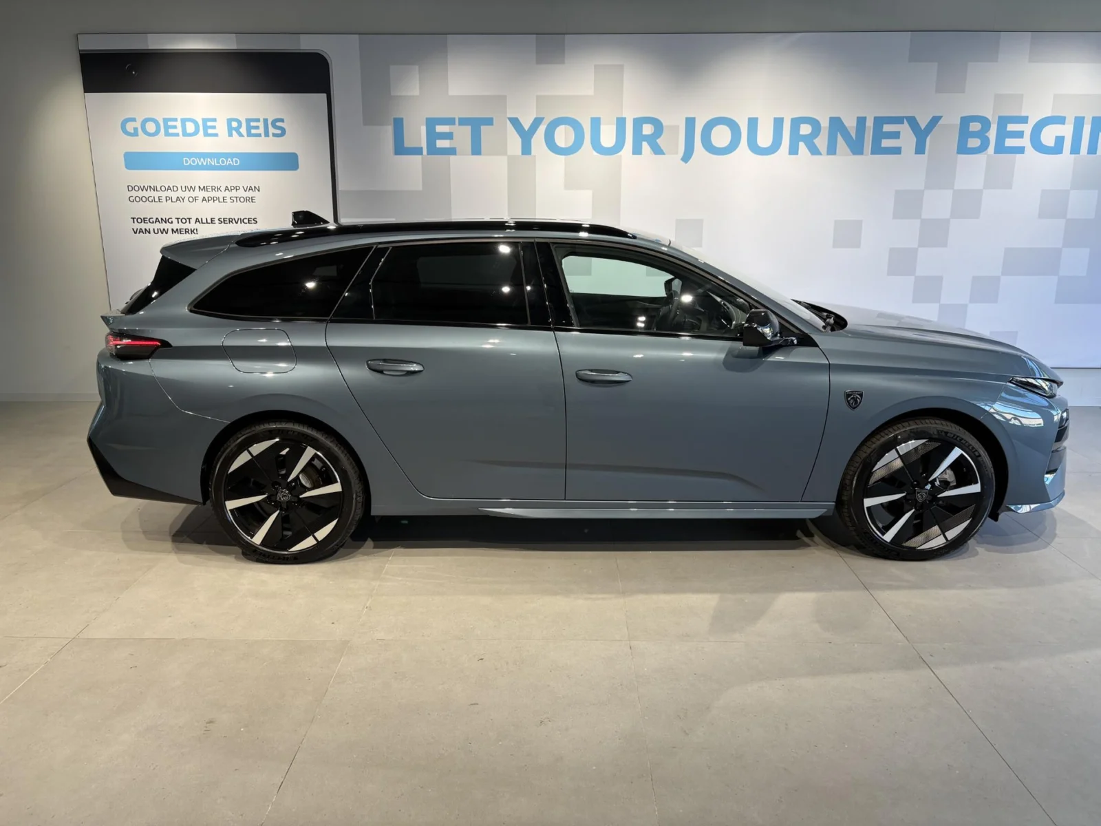 Peugeot e-308 SW GT