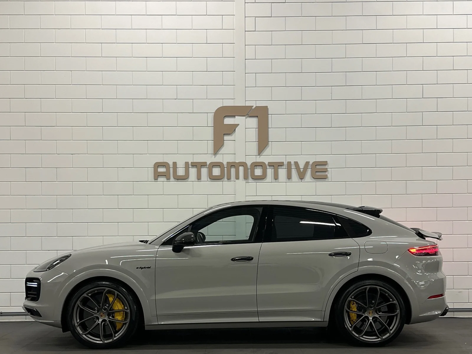 Porsche-Cayenne Coupé