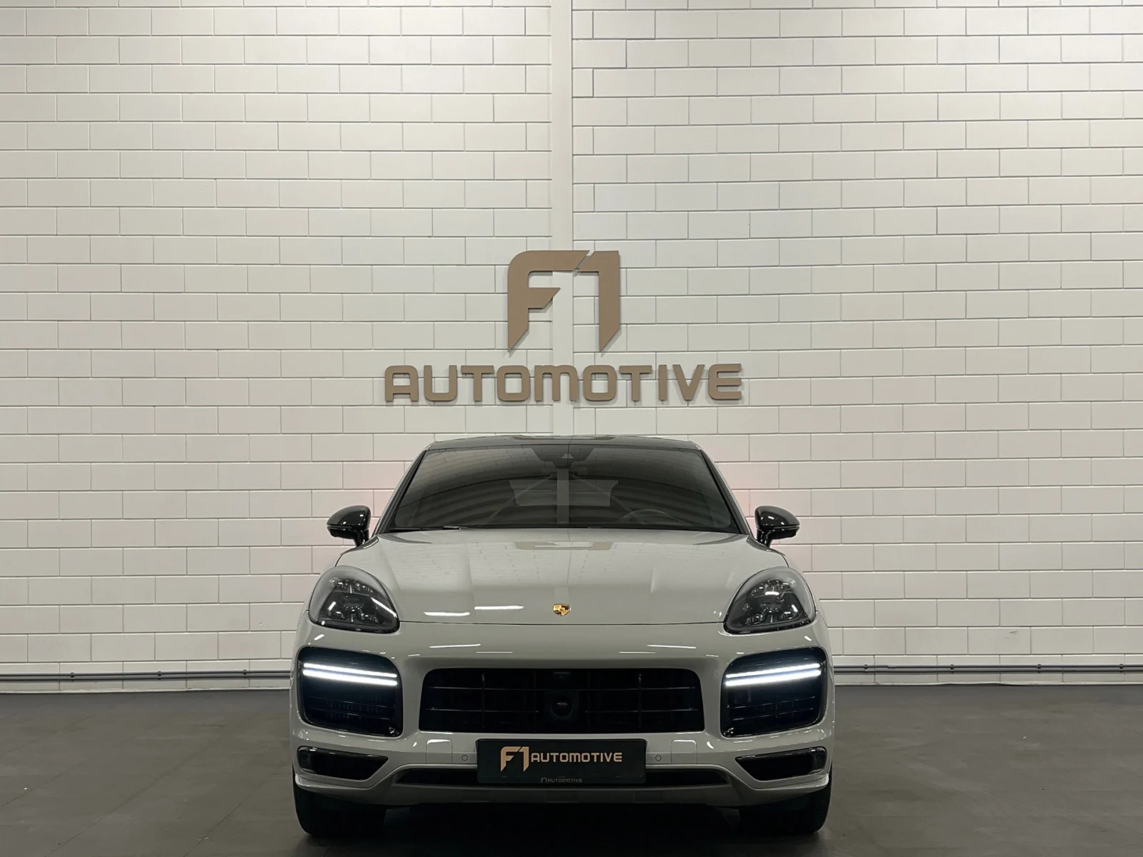 Porsche-Cayenne Coupé