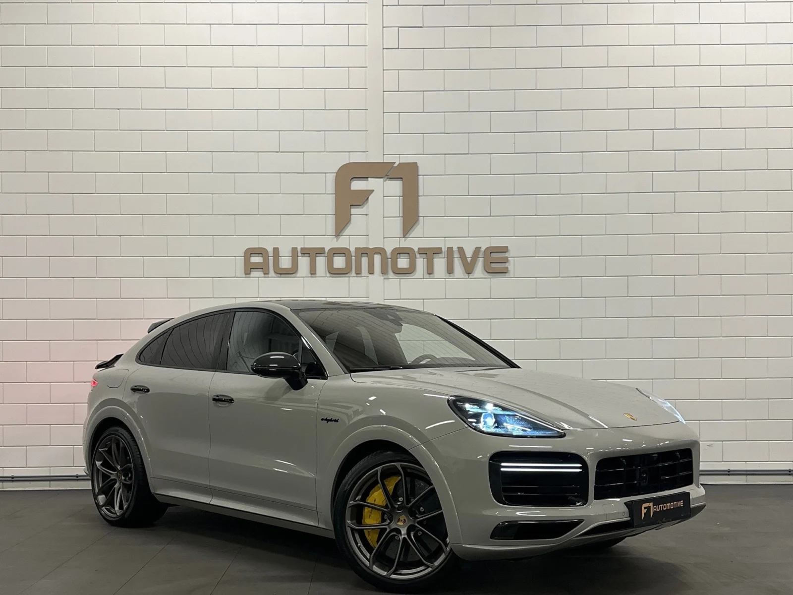 Porsche-Cayenne Coupé