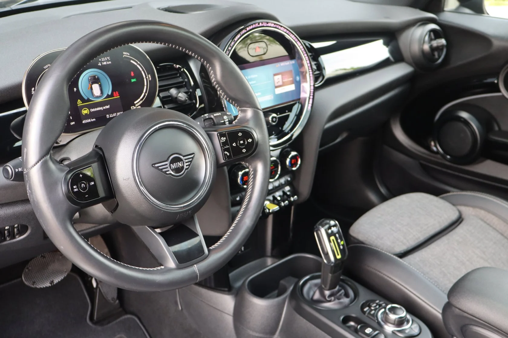 MINI Mini Electric Cooper SE Collection
