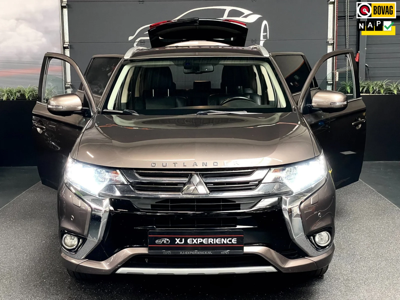 Mitsubishi-Outlander
