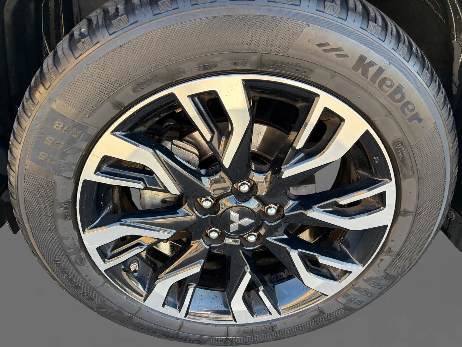 Mitsubishi-Outlander