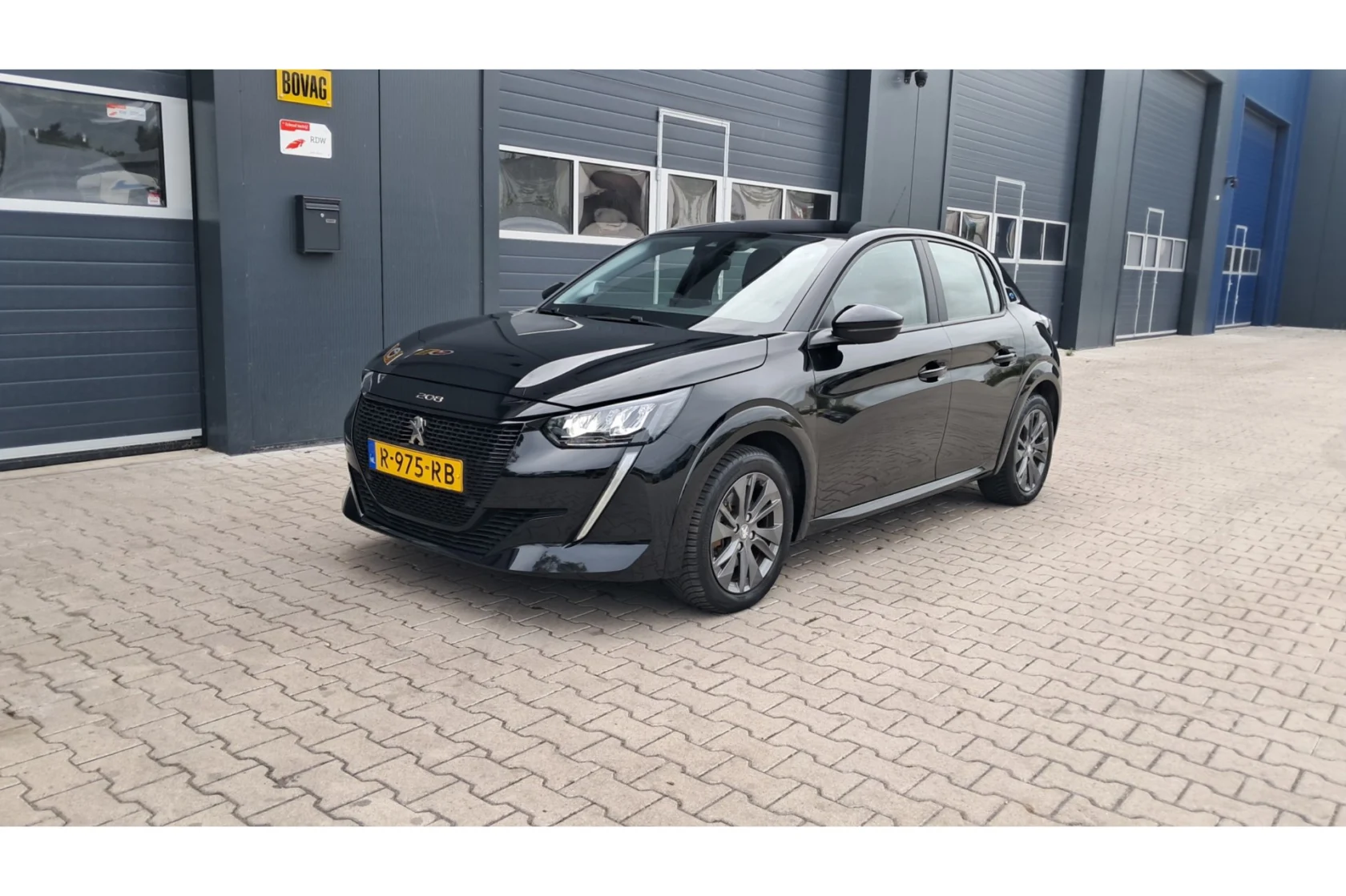 Peugeot e-208 Active Pack