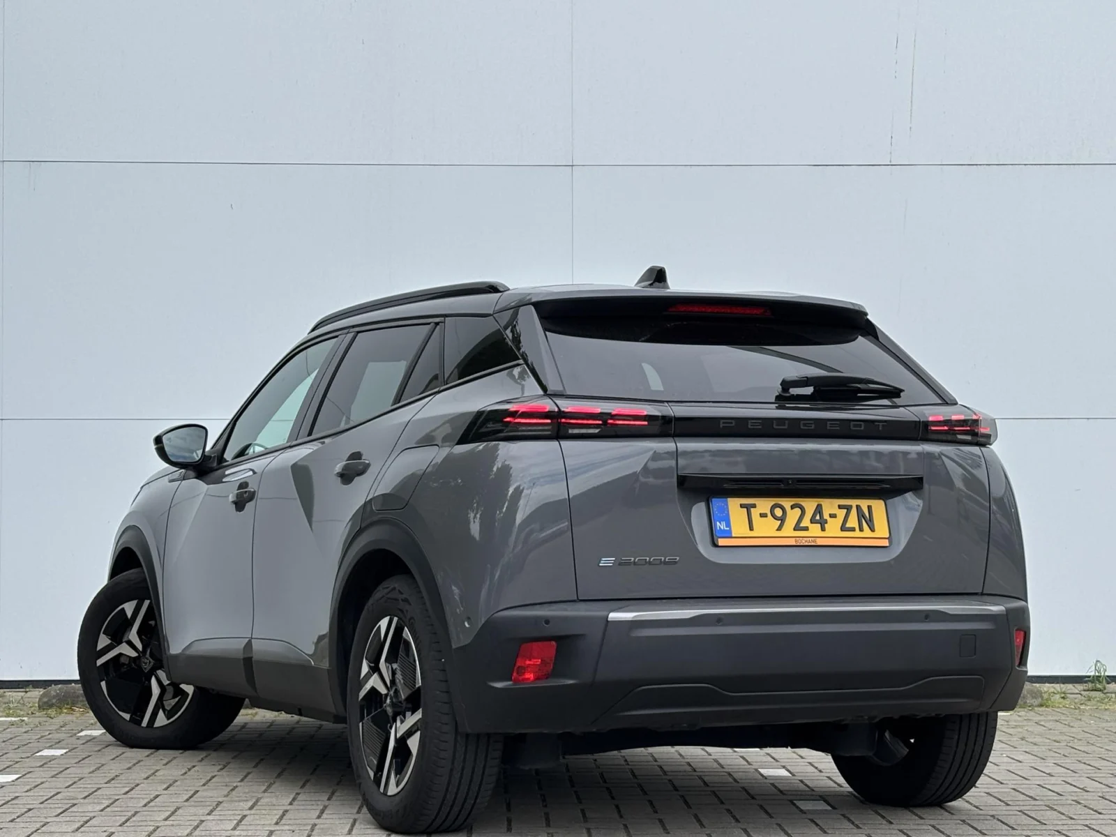 Peugeot e-2008 Allure