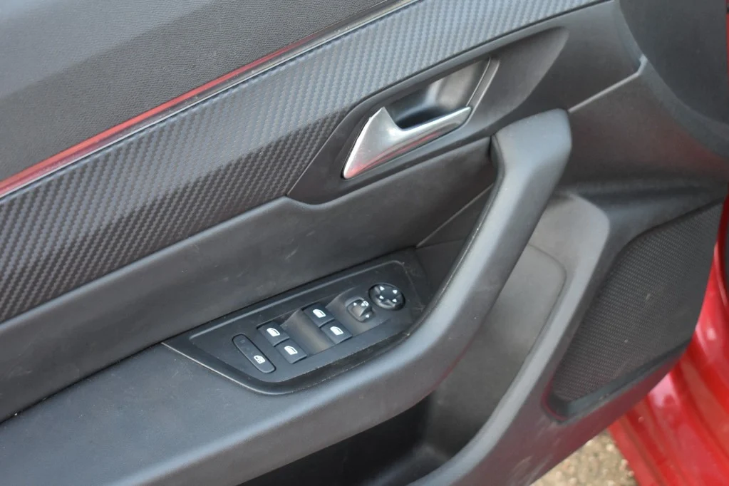 Peugeot-508