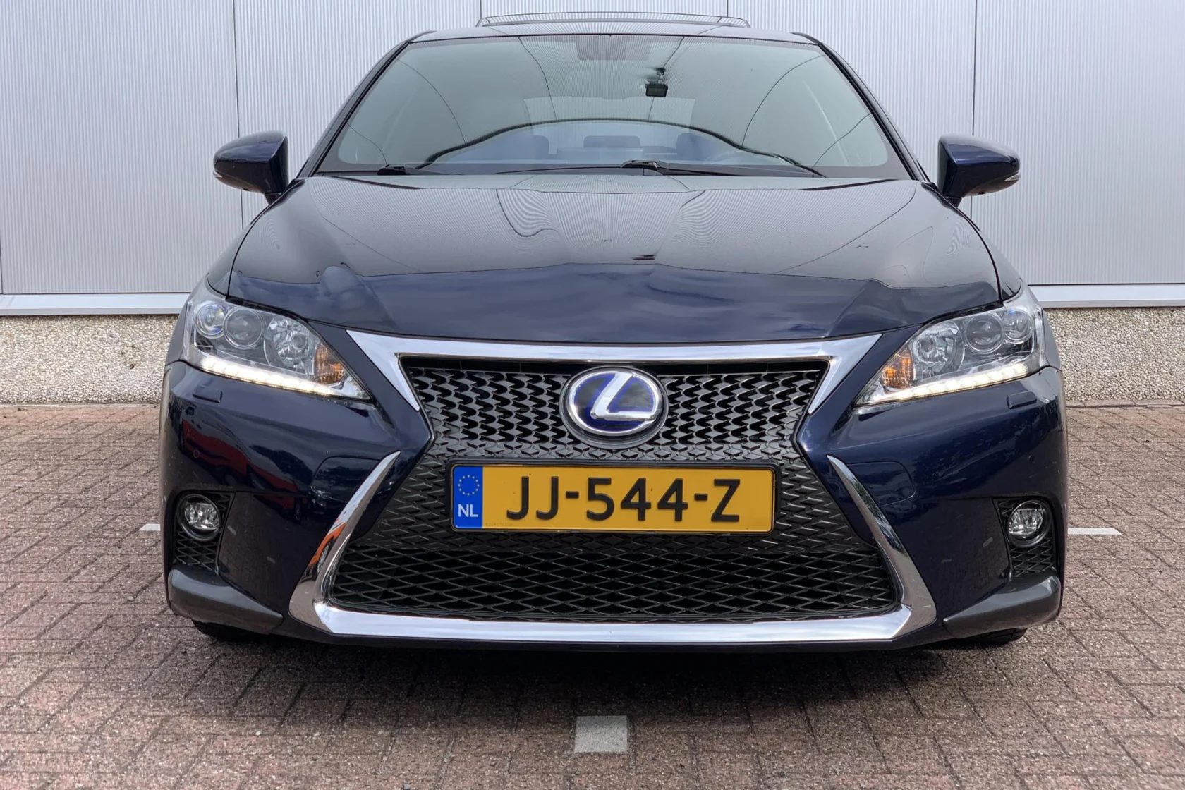 Lexus-CT 200h