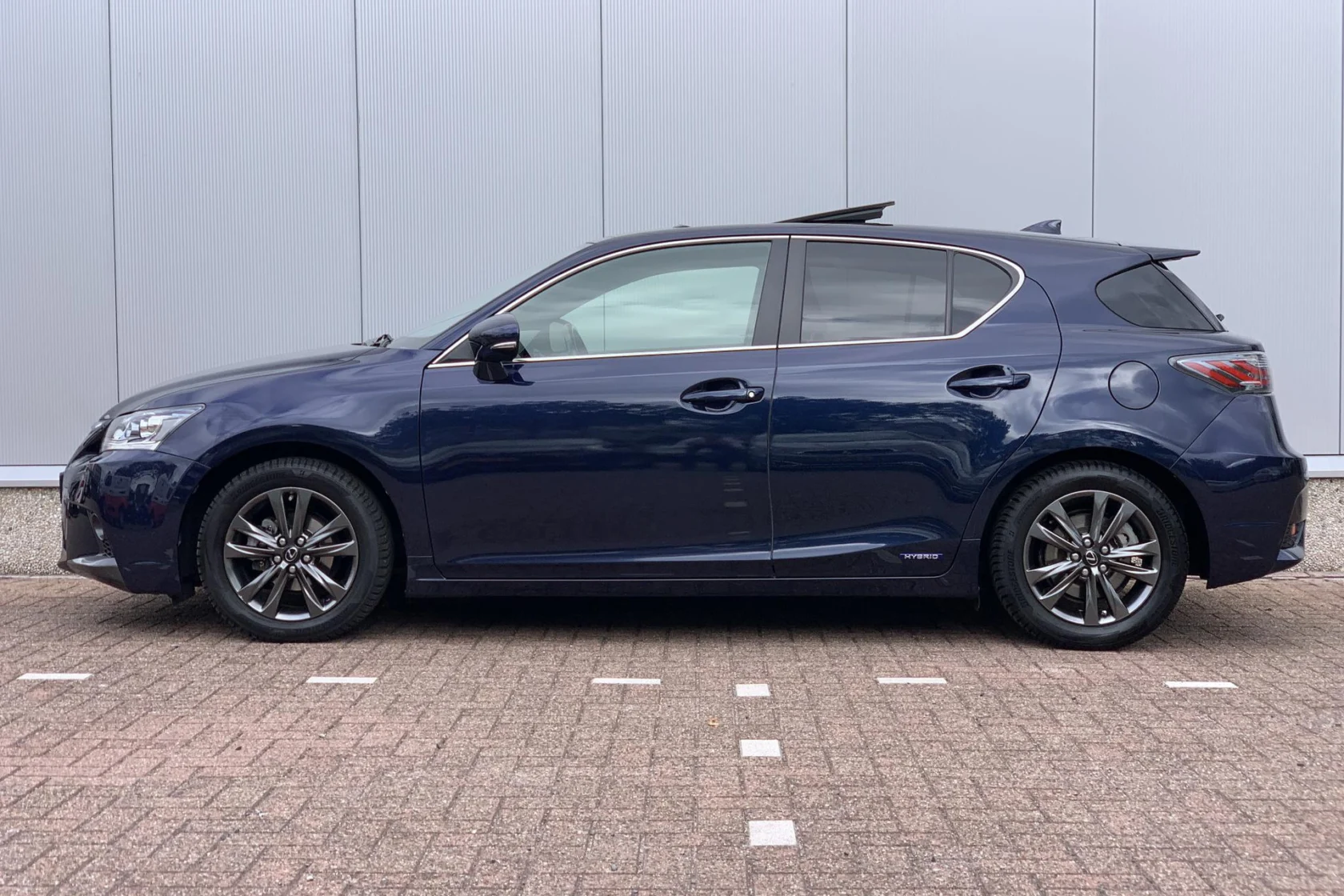 Lexus-CT 200h