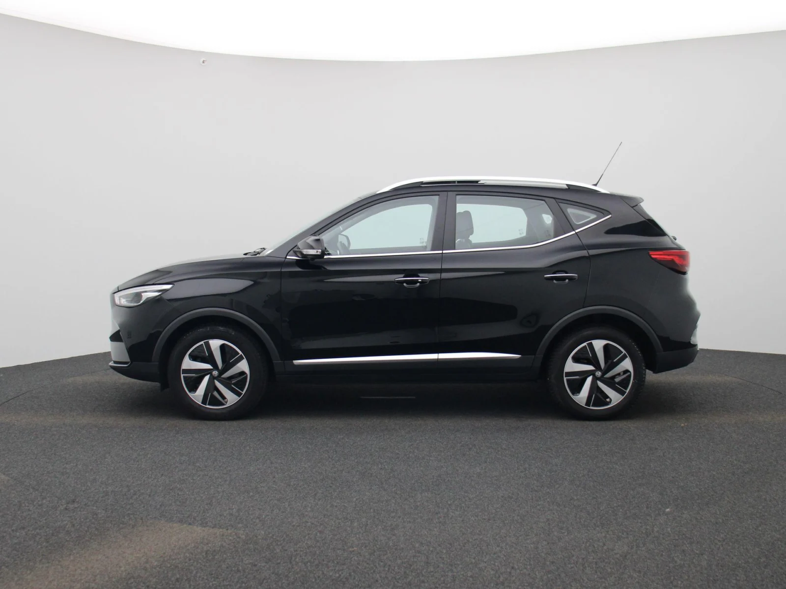 MG-ZS