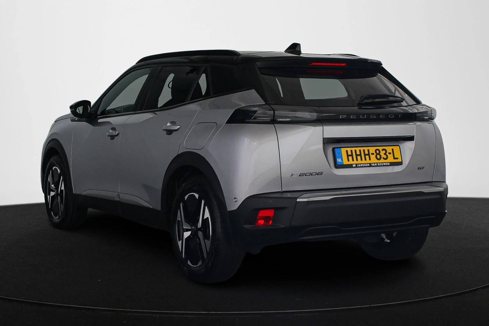 Peugeot-e-2008