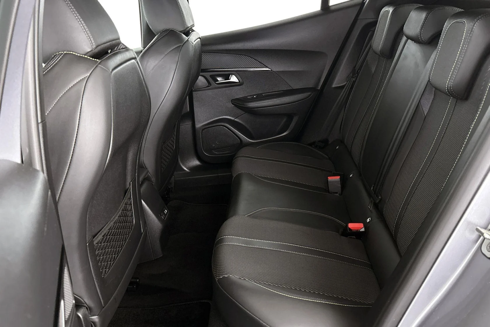 Peugeot-e-2008