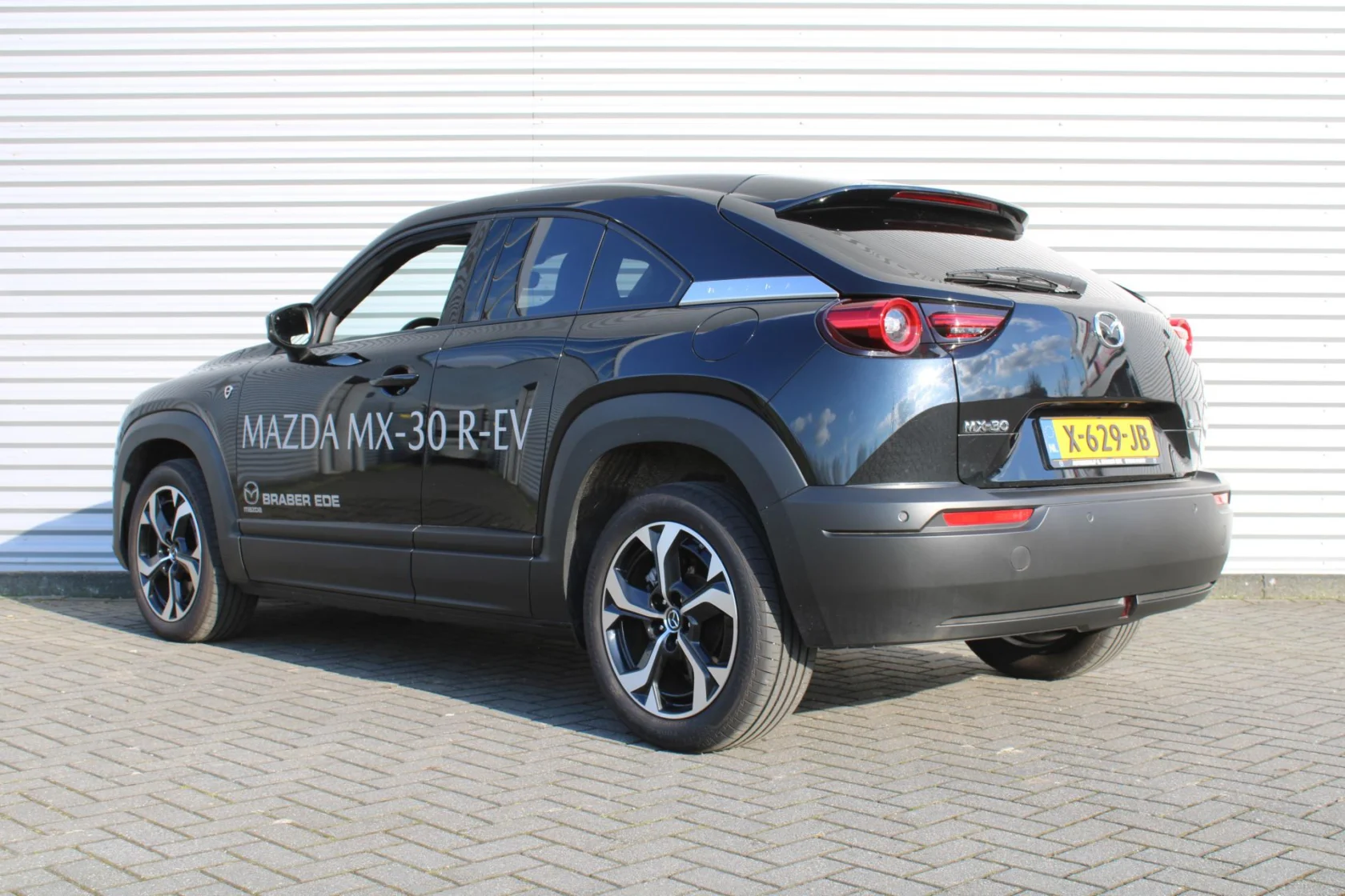Mazda-MX-30