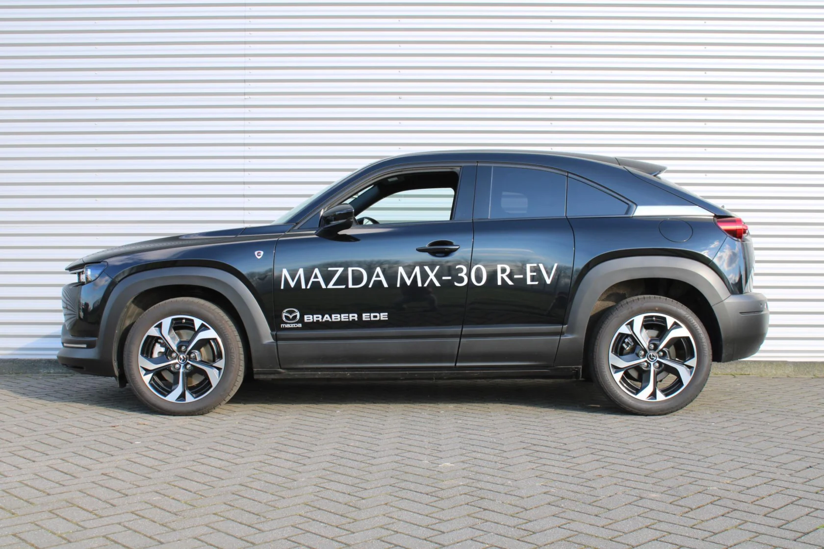 Mazda-MX-30