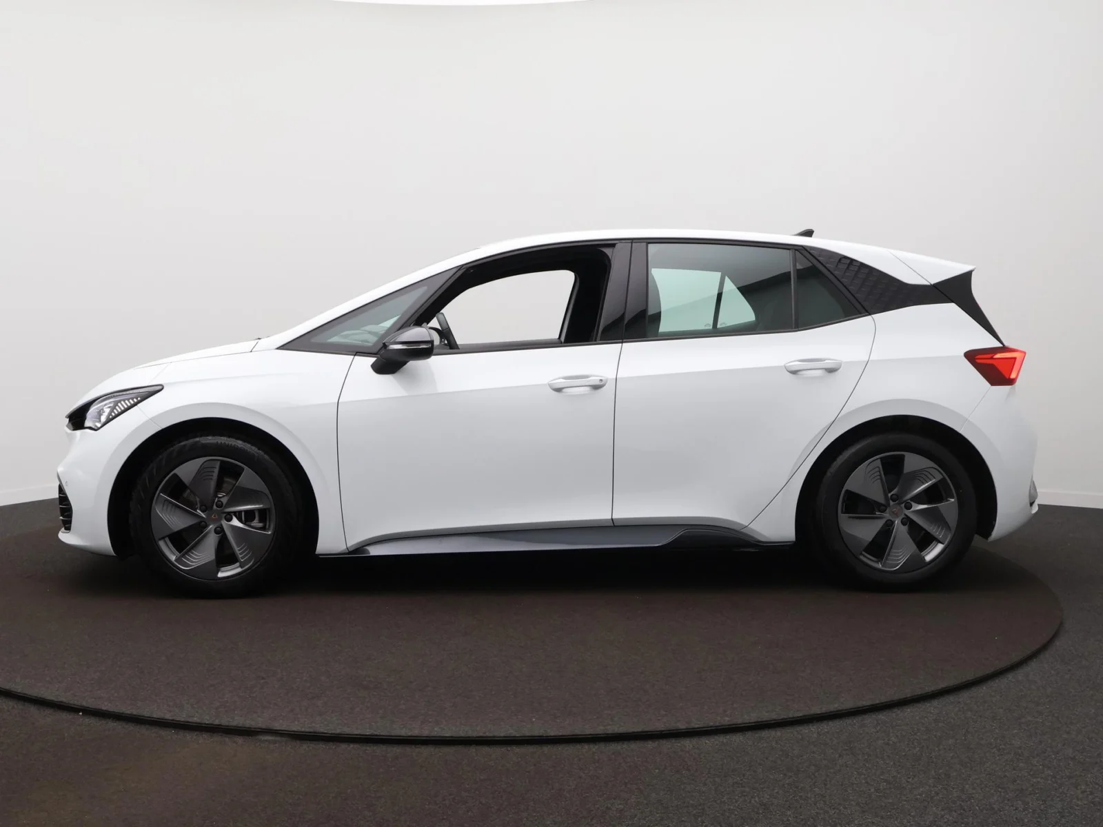 Cupra Born Adrenaline
