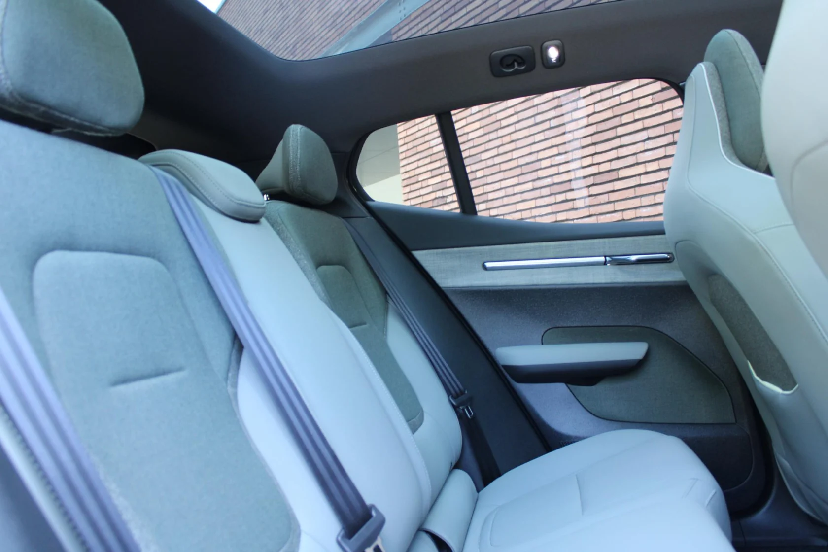 Volvo EX30 Cross Country Twin Motor Performance Ultra
