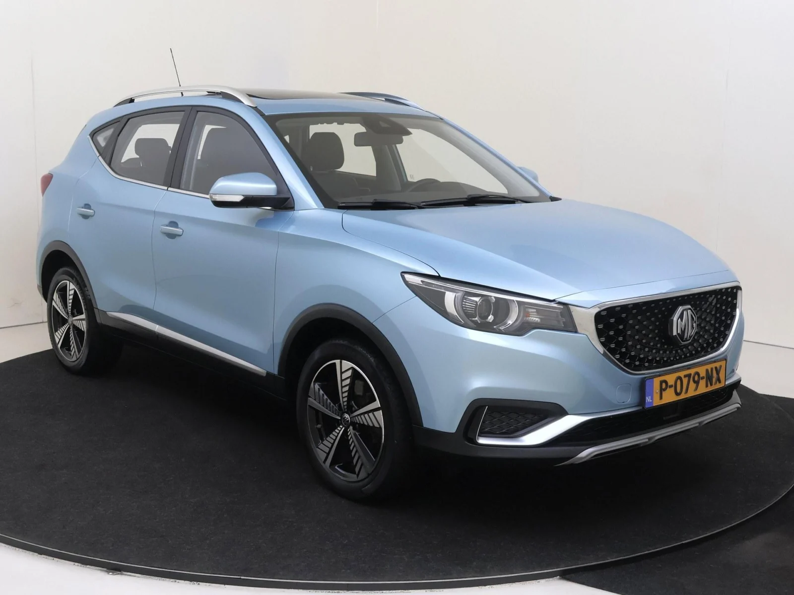 MG-ZS