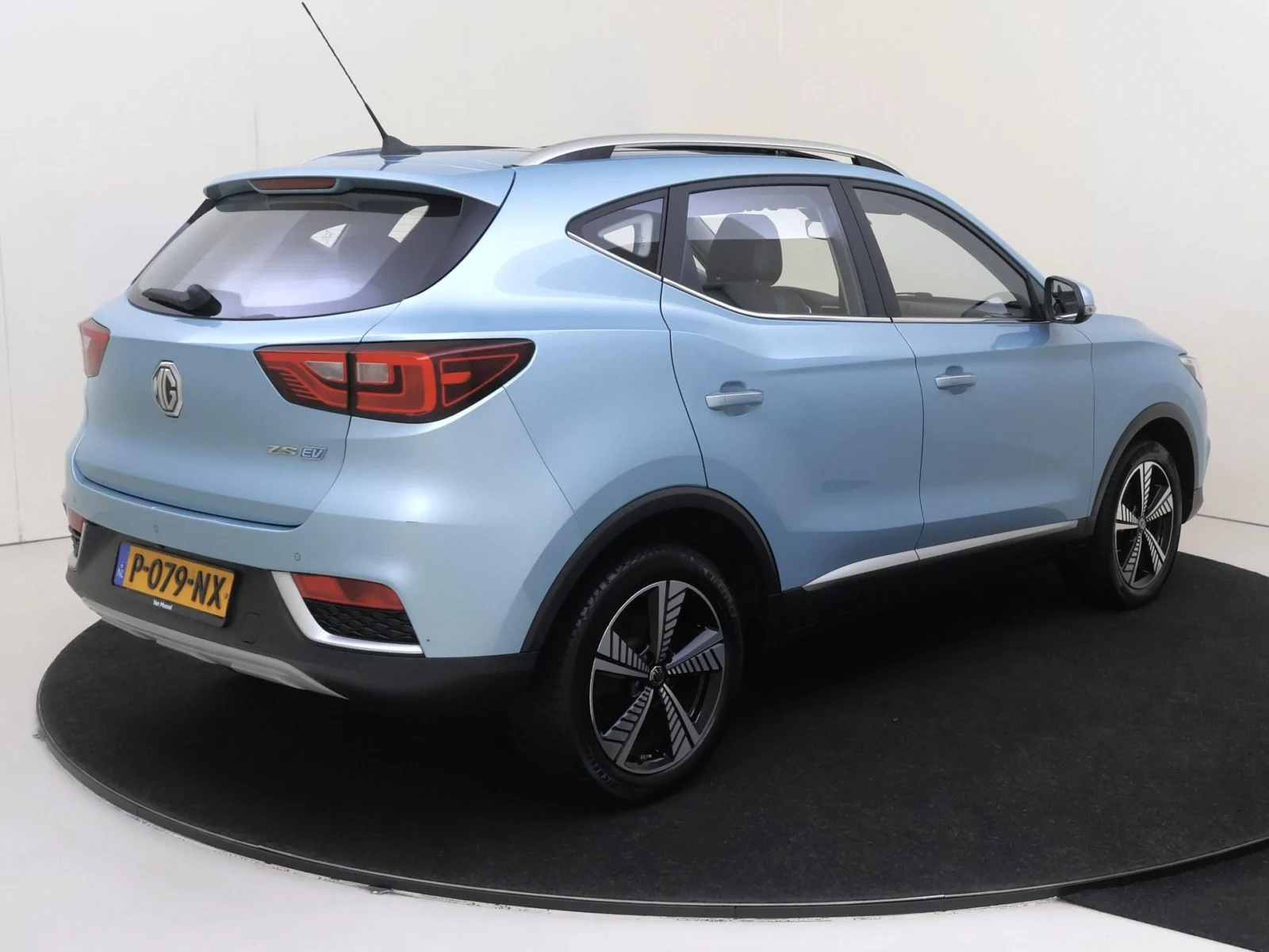 MG-ZS