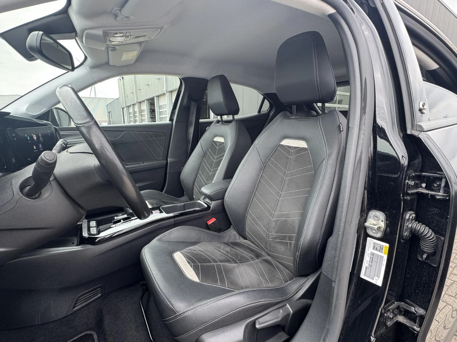 Opel Mokka-e Ultimate 50-kWh bl