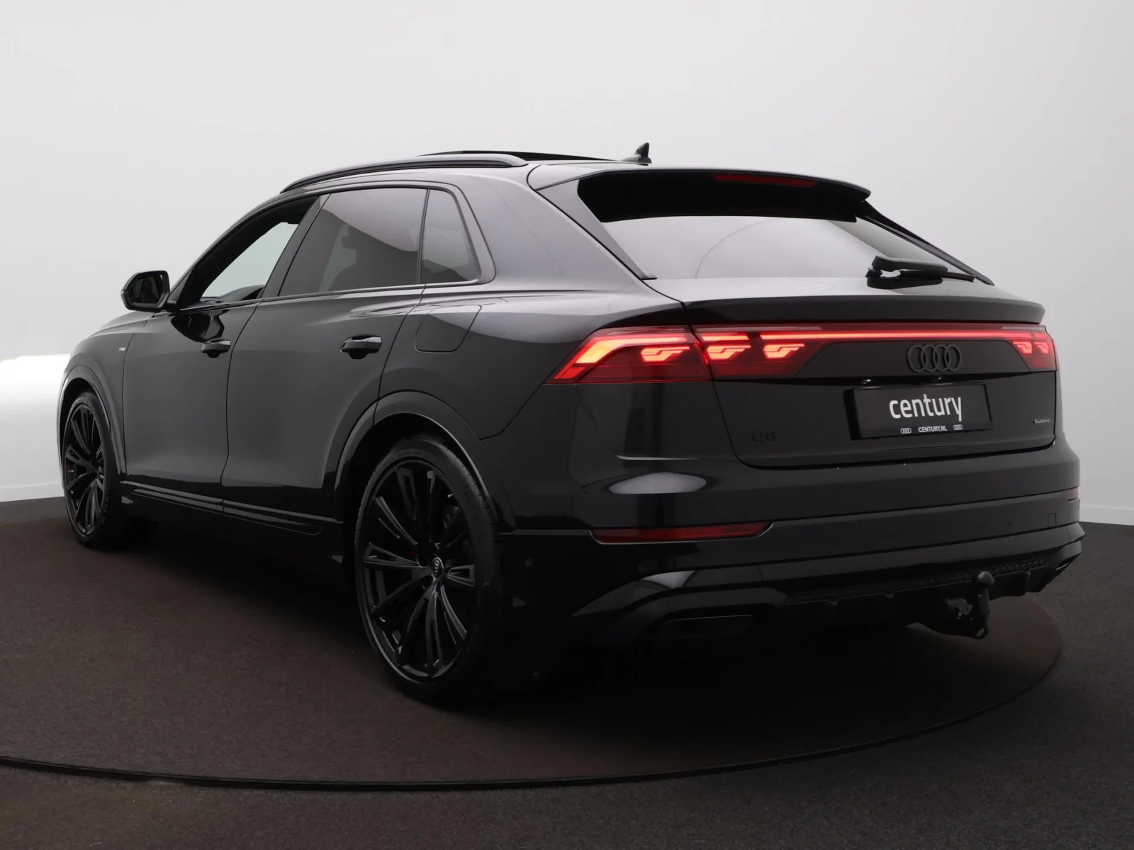 Audi-Q8