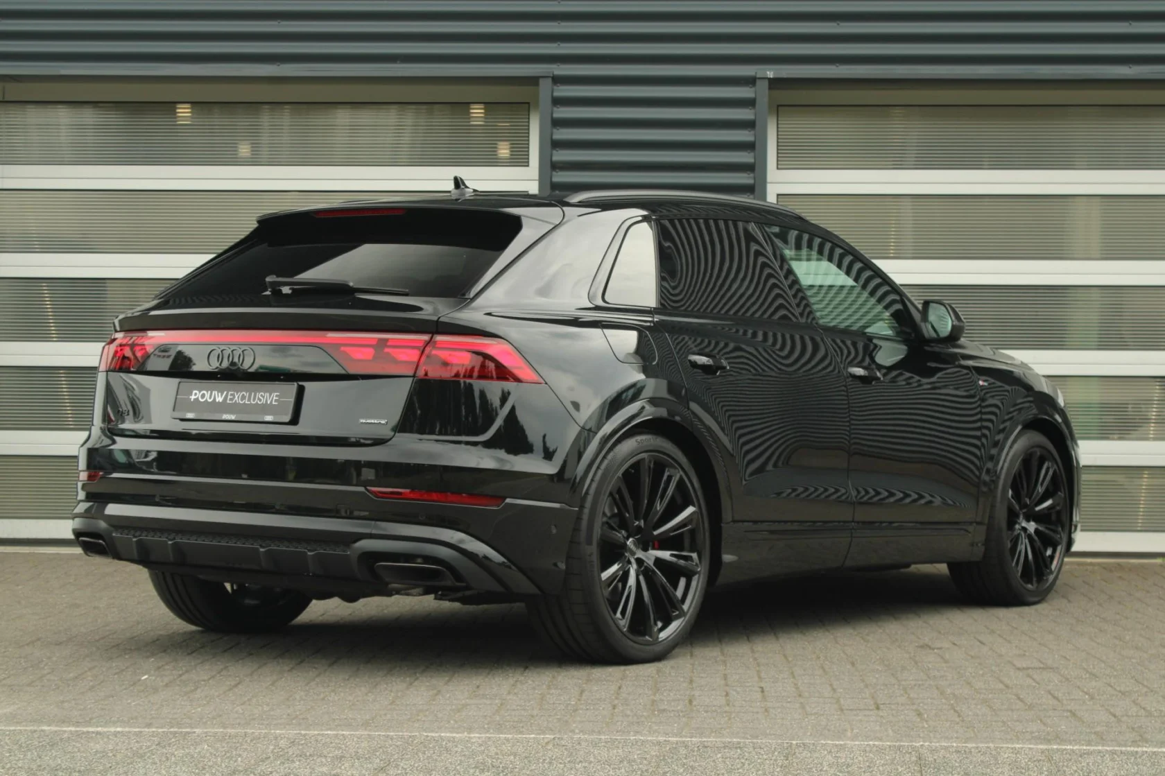 Audi-Q8