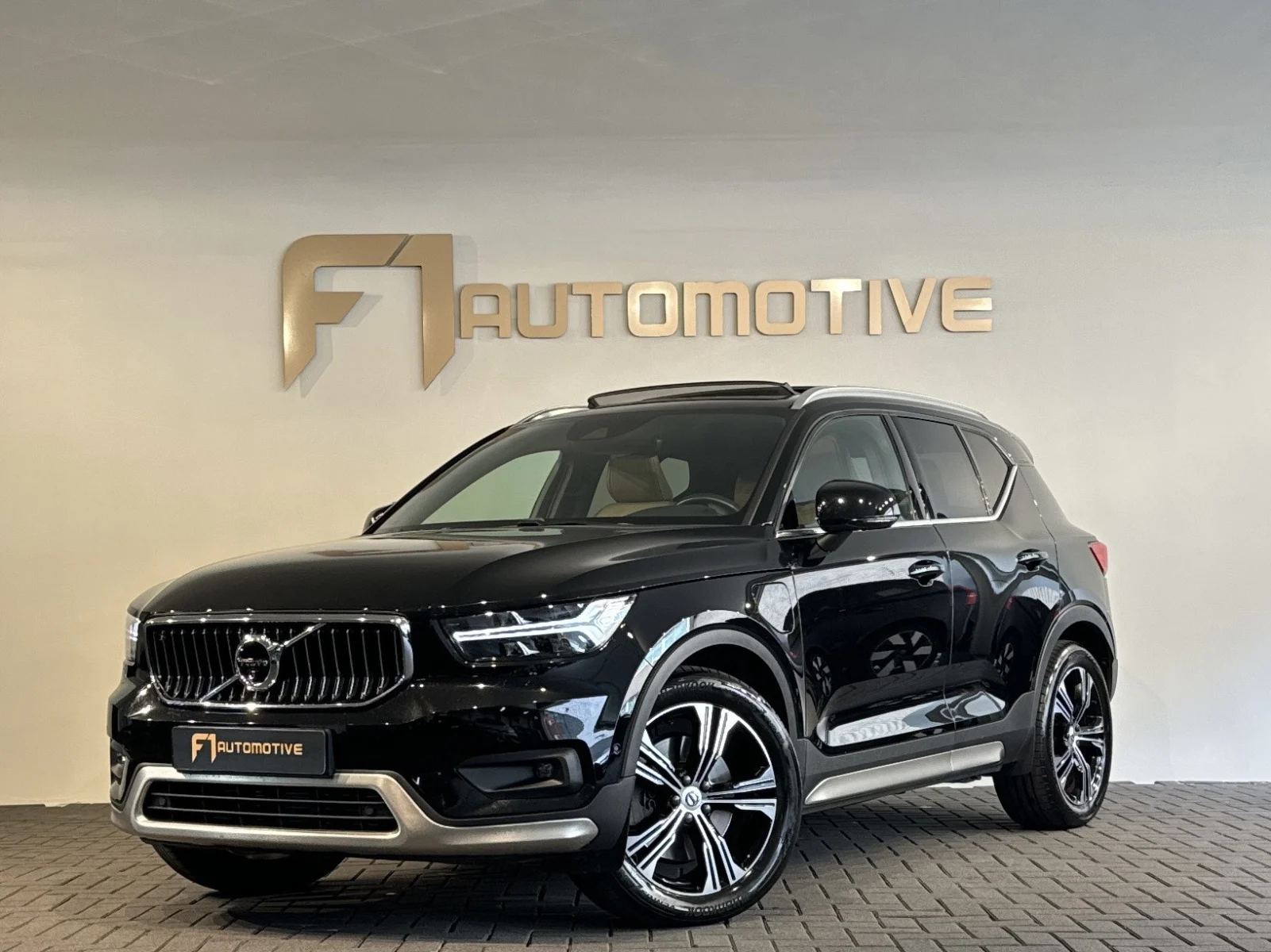 Volvo-XC40
