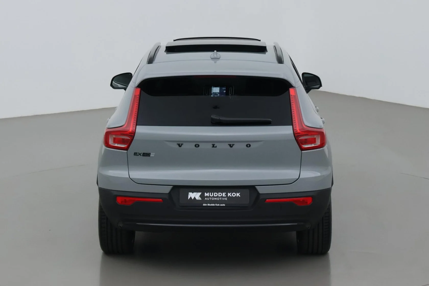 Volvo-EX40