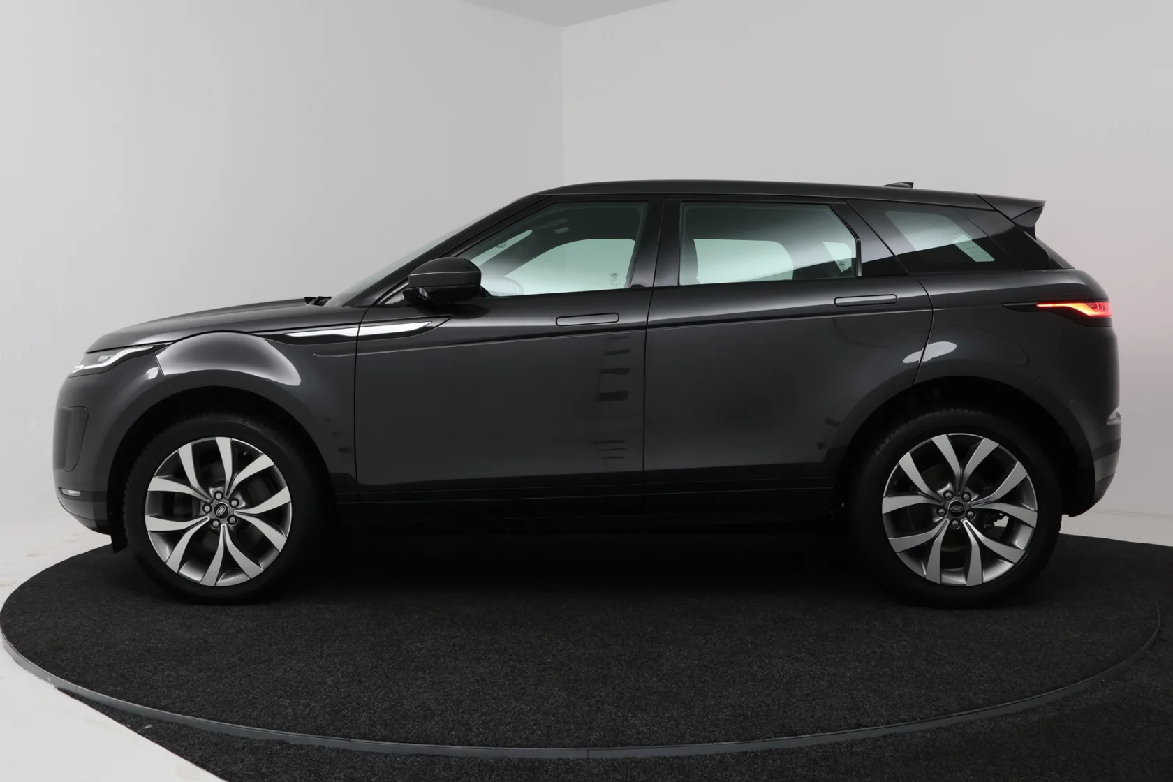 Land Rover-Range Rover Evoque