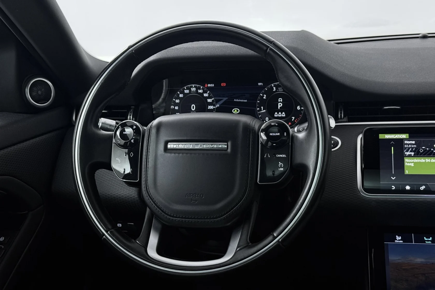 Land Rover-Range Rover Evoque