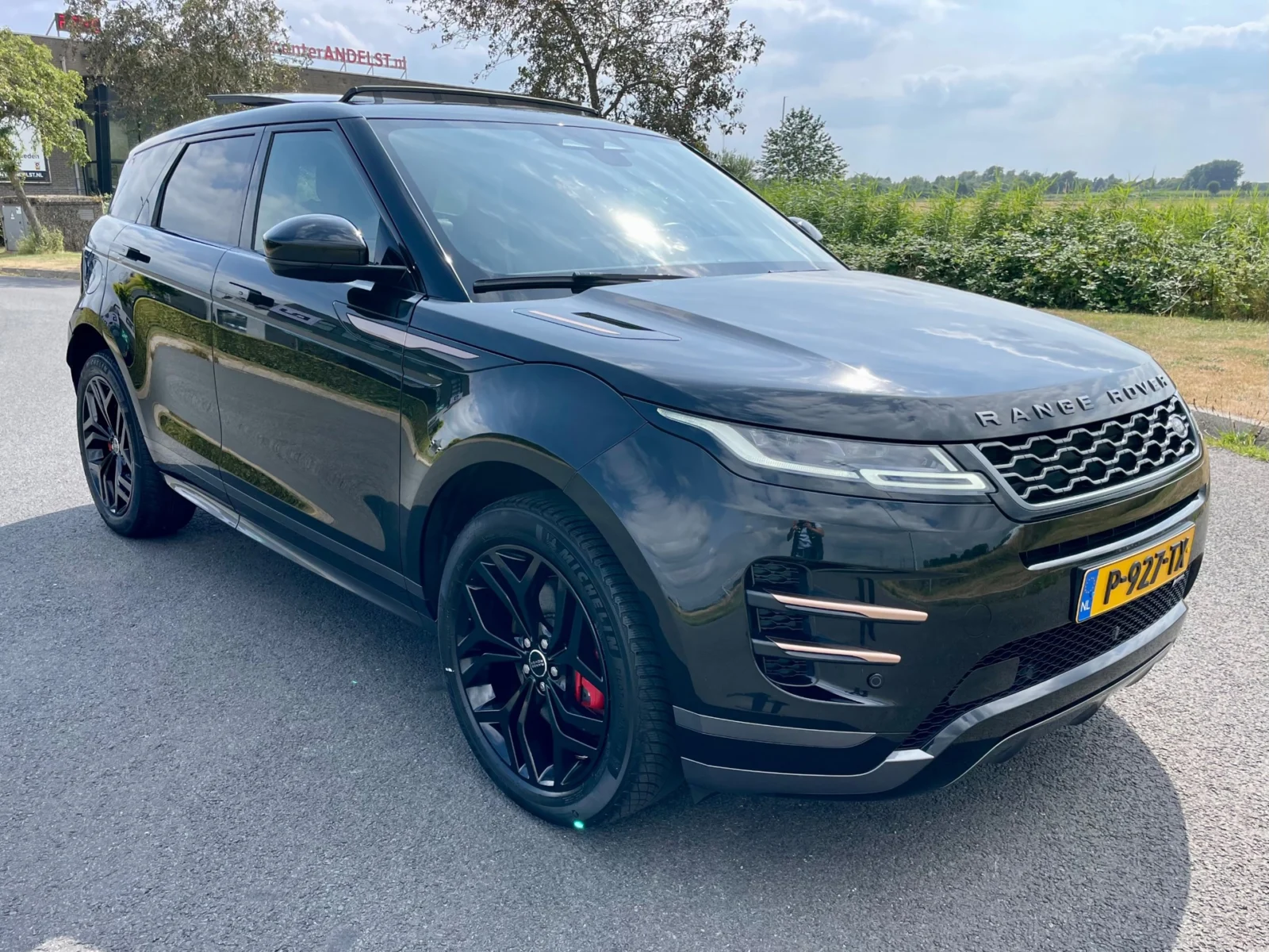 Land Rover-Range Rover Evoque