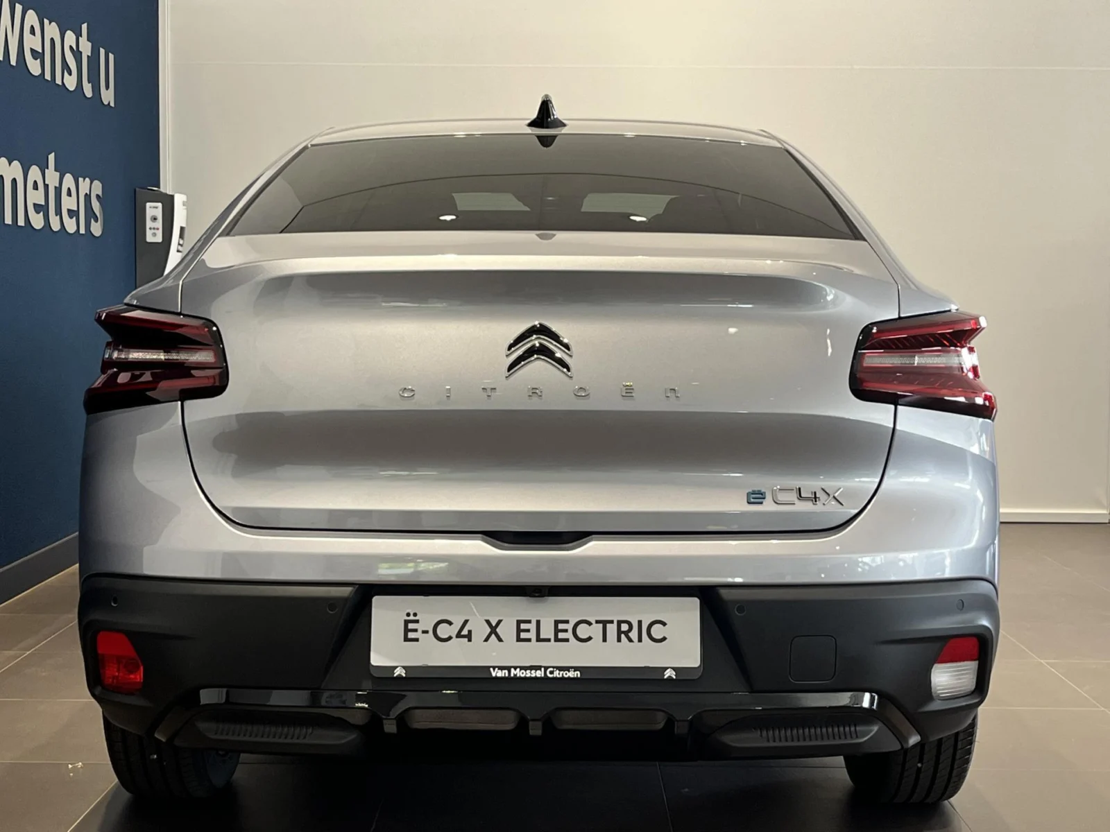 Citroën-Ë-C4 X
