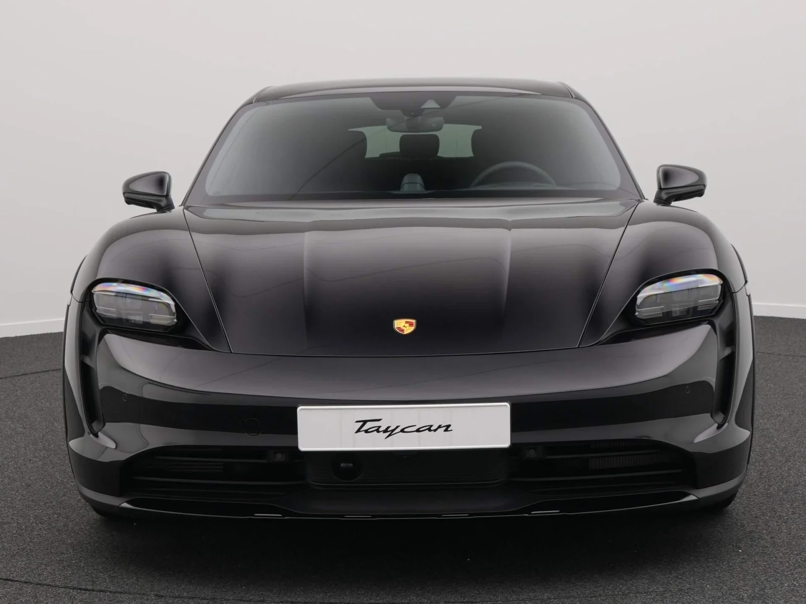 Porsche-Taycan 4