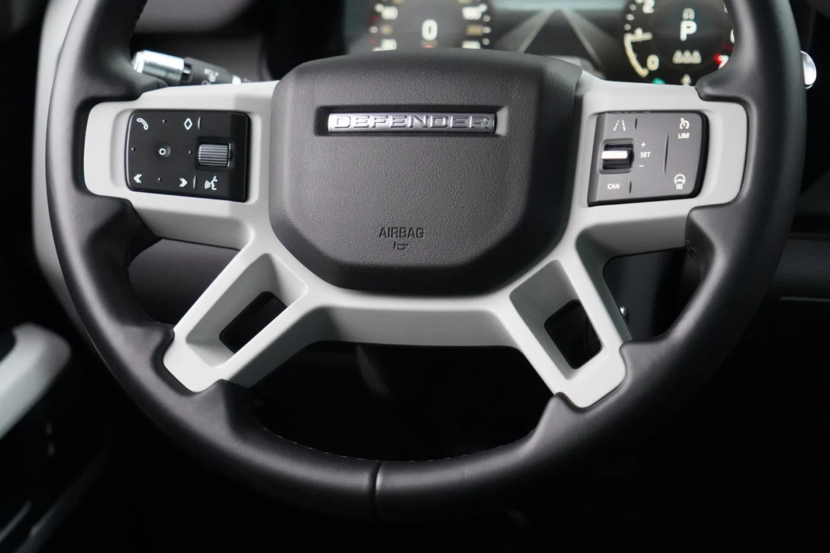 Land Rover-Defender